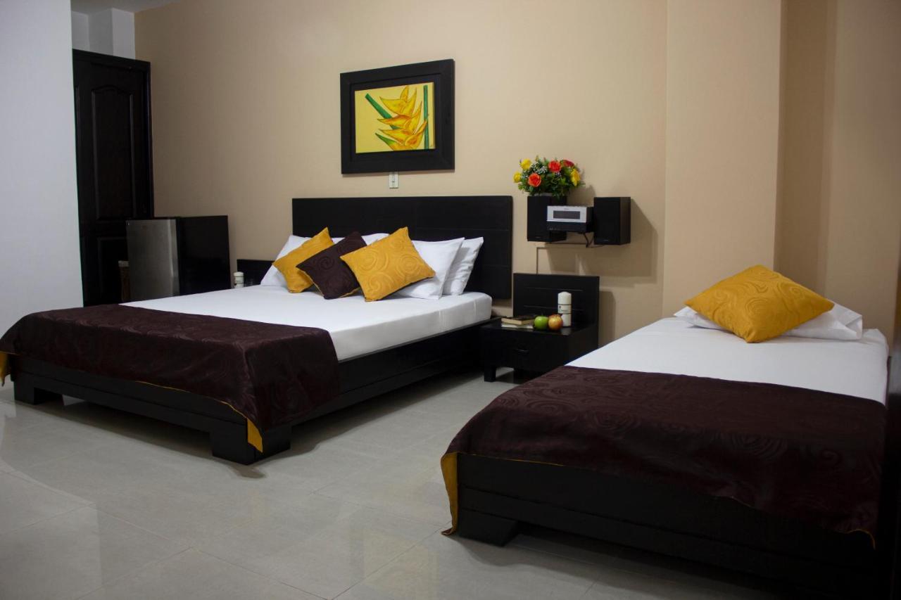 Hotel Plazuela San Ignacio Μεντεγίν Εξωτερικό φωτογραφία