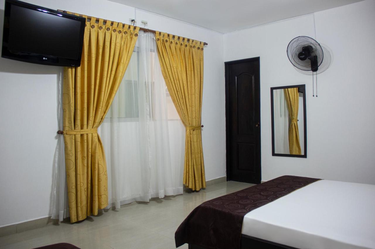 Hotel Plazuela San Ignacio Μεντεγίν Εξωτερικό φωτογραφία