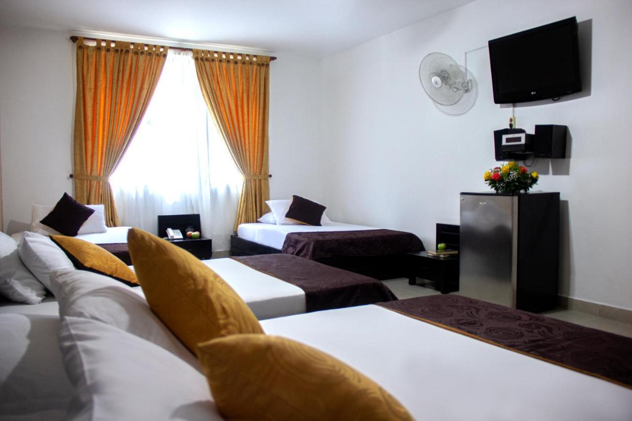 Hotel Plazuela San Ignacio Μεντεγίν Εξωτερικό φωτογραφία