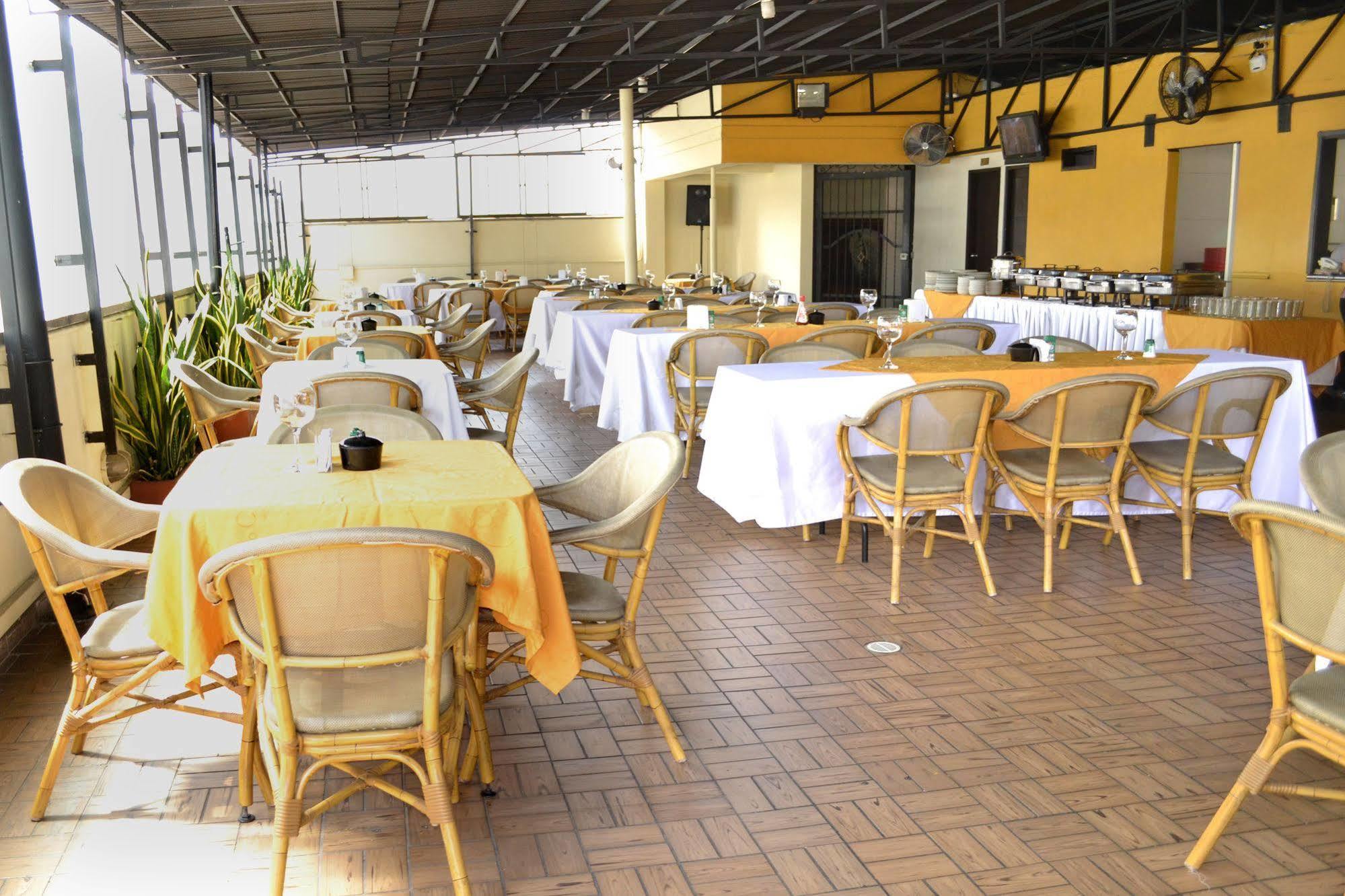 Hotel Plazuela San Ignacio Μεντεγίν Εξωτερικό φωτογραφία