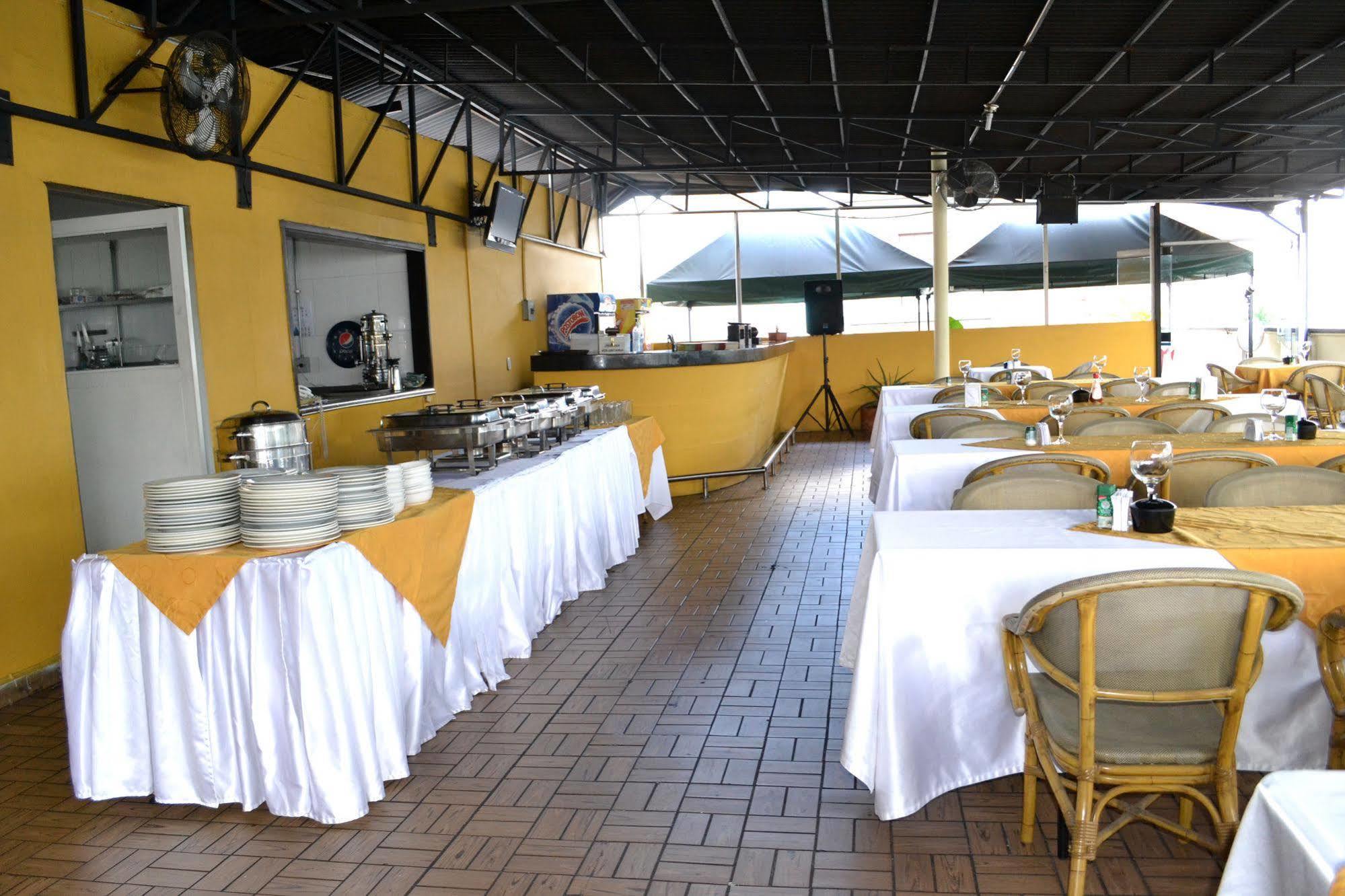 Hotel Plazuela San Ignacio Μεντεγίν Εξωτερικό φωτογραφία